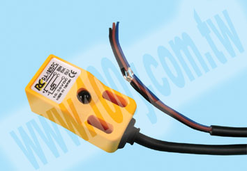 1PCS NEW FOR RC Proximity Switches RA-1805PO 10-30VDC
